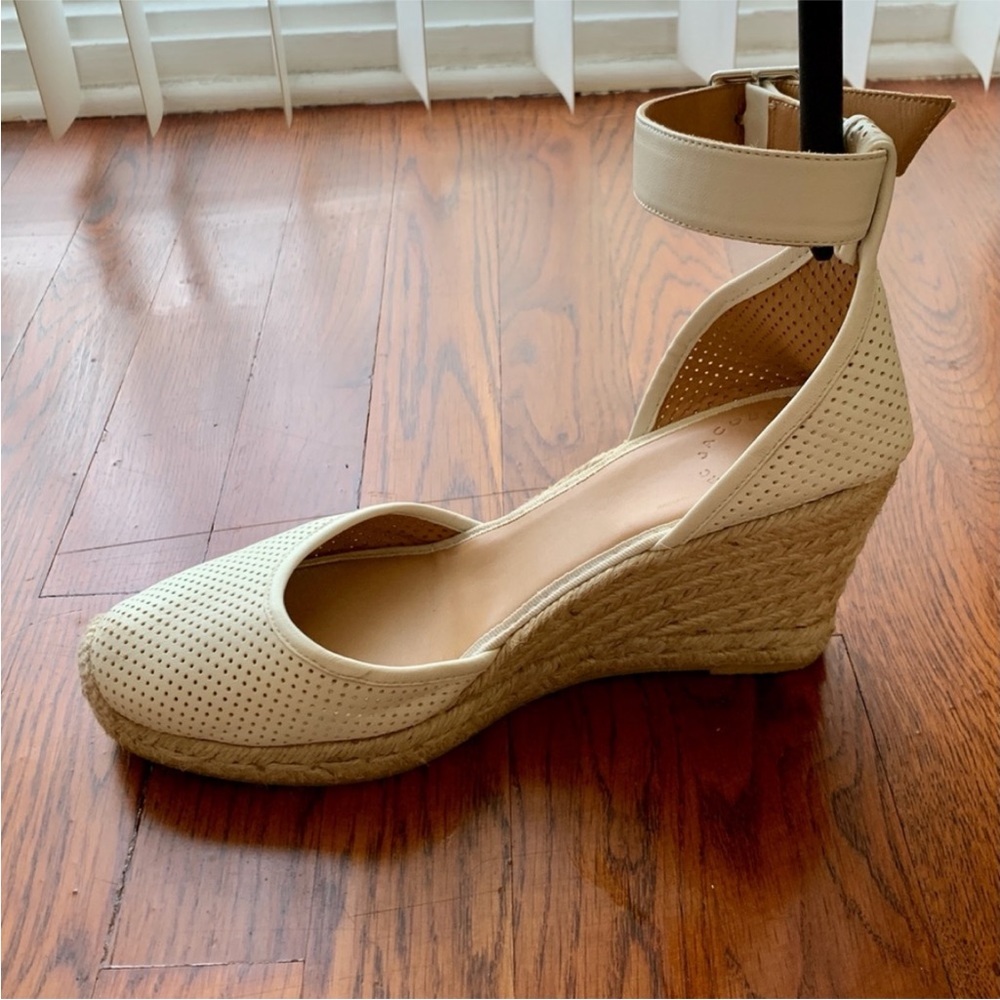 Marc by Marc Jacobs Summer Breeze D'Orsay Wedges - Picture 6 of 14